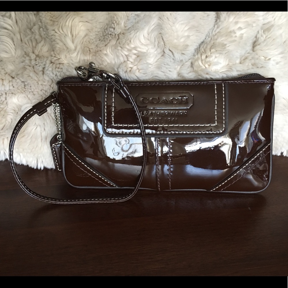 COACH BROWN Patent Small Wristlet